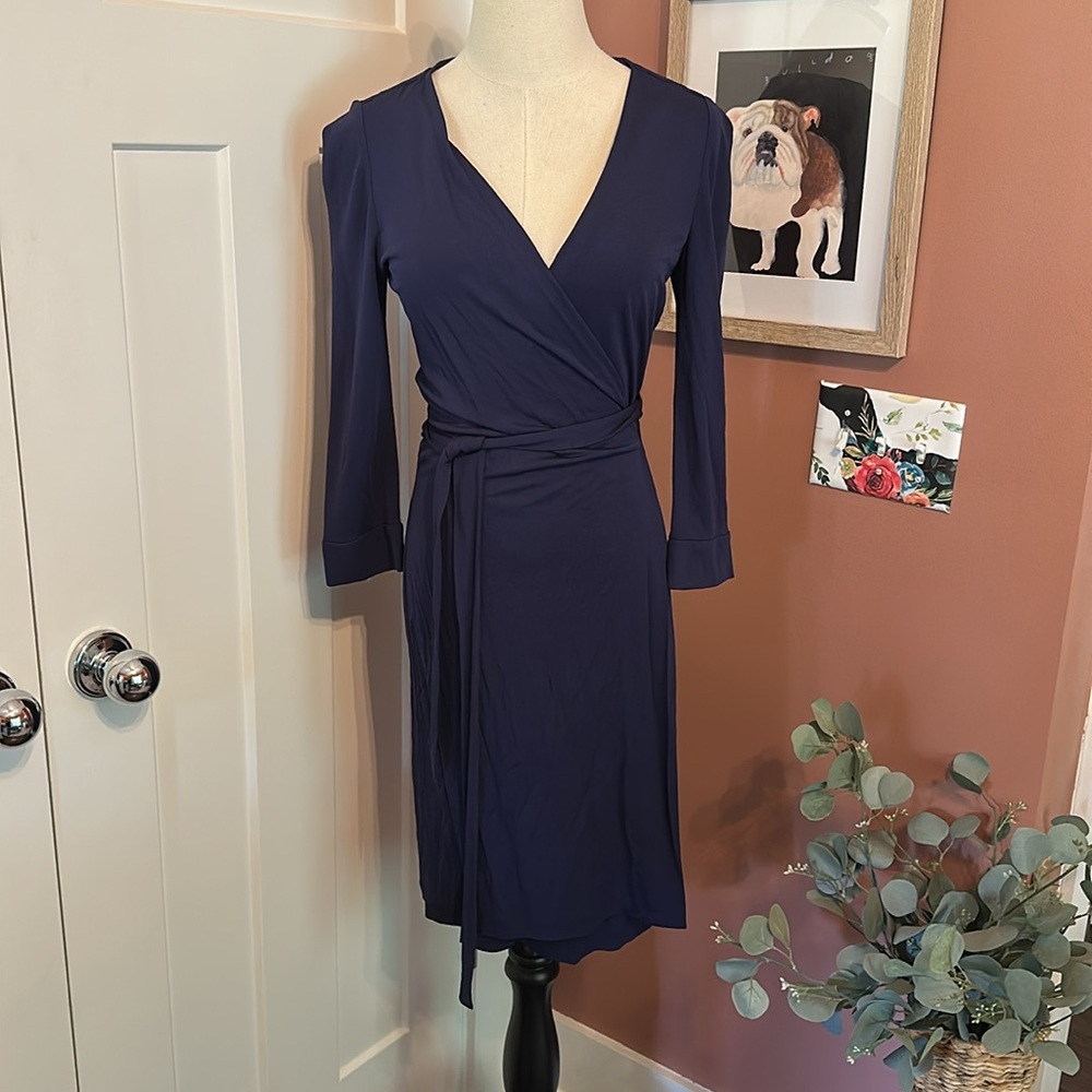 Diane Von Furstenberg new Julian two Blue wrap 3/4 cuff sleeve 4 rayon Dress